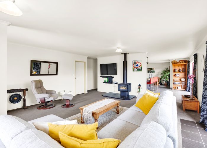  at 320 Austin Road, Hawera