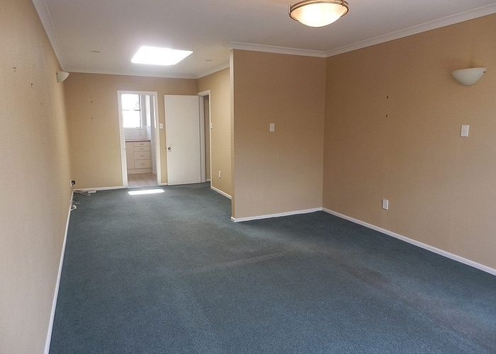  at 2/48 Kitchener Square, Timaru, Timaru, Canterbury