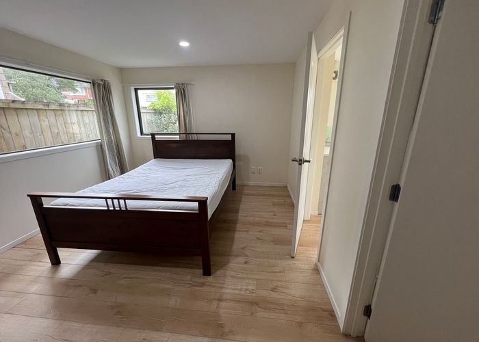  at 9B Dallas Place, New Windsor, Auckland City, Auckland