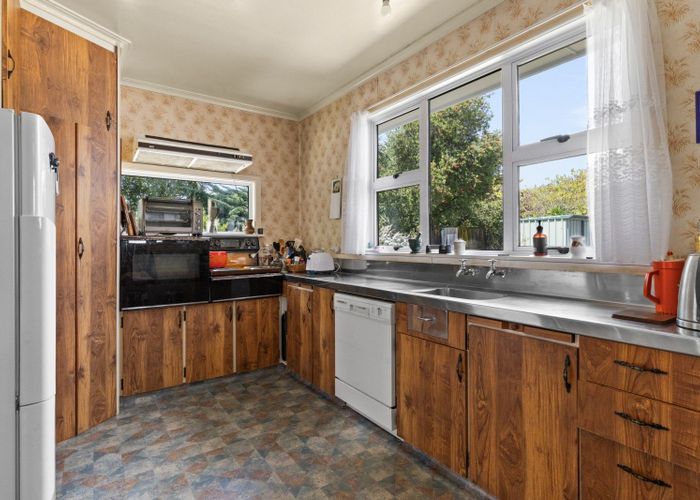  at 27 Saint Hill Lane, Havelock North, Hastings, Hawke's Bay