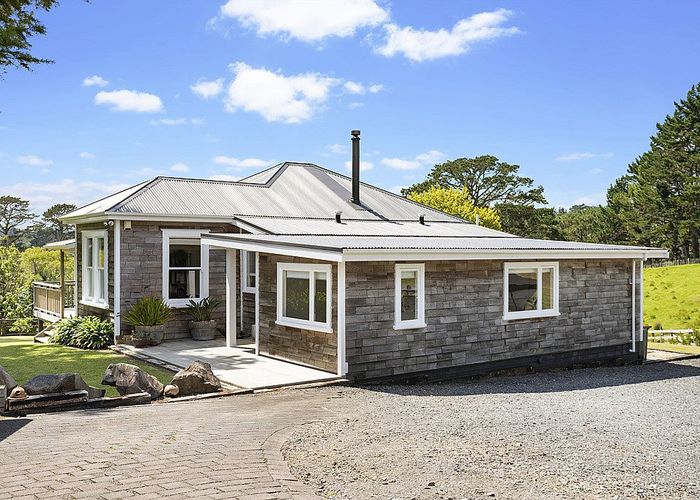  at 17 Amreins Road, Henderson