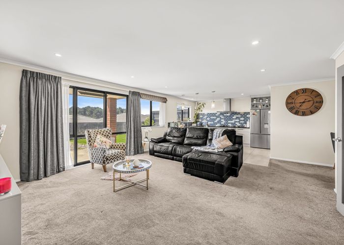  at 29 Margaret Shields Avenue, Aotea, Porirua, Wellington