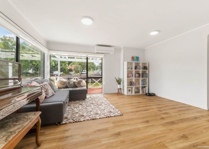  at 28 Sunward Rise, Glenfield, North Shore City, Auckland