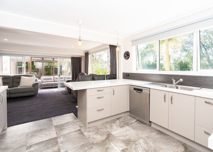  at 34 Normandy Avenue, Melville, Hamilton