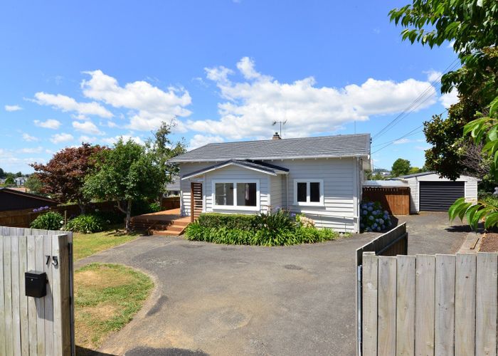  at 75 Tuhikaramea Road, Dinsdale, Hamilton