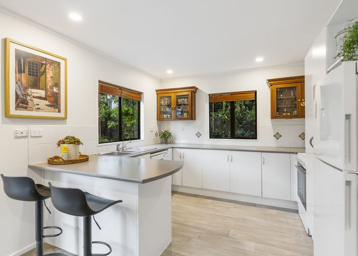  at 1/66 Seaview Road, Glenfield, Auckland