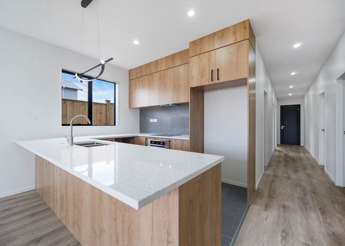  at 8 Enchantment Lane, Karaka, Franklin, Auckland