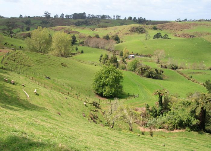  at 385 Wortley Road, Lepperton, New Plymouth, Taranaki