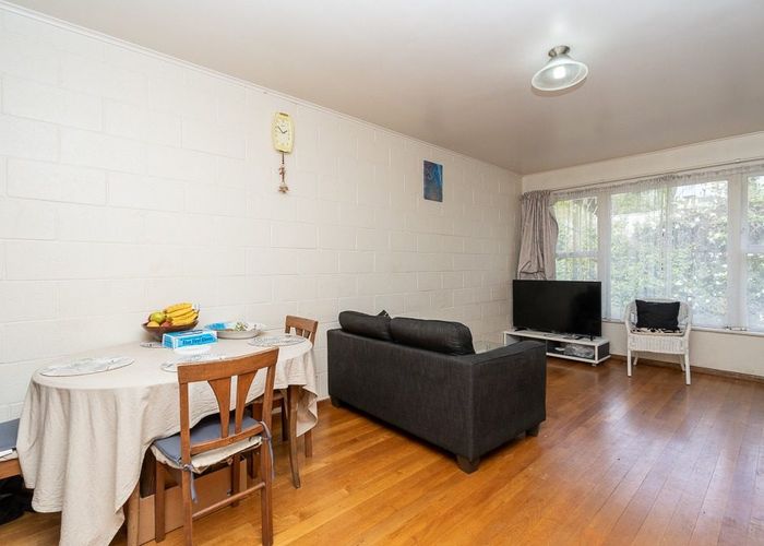  at 4/3 Puutikitiki Street, Hamilton East, Hamilton, Waikato