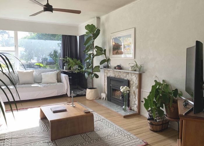  at 9 Blue Spur Way, Glendene, Waitakere City, Auckland