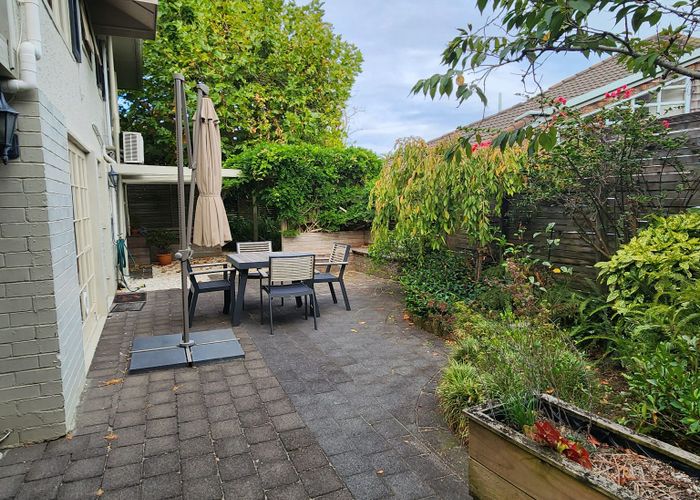  at 40A St Johns Road - Furnished incls power, water, Sky, Internet, Meadowbank, Auckland City, Auckland