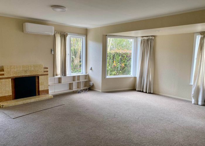  at 15 Peter Terrace, Castor Bay, North Shore City, Auckland