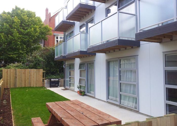  at 4/25C London Street, City Centre, Dunedin, Otago