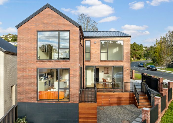  at 1 Weetman Drive, Browns Bay, North Shore City, Auckland