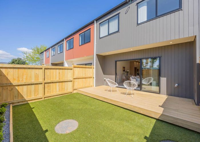  at 48C Tamatea Avenue, Point England, Auckland City, Auckland