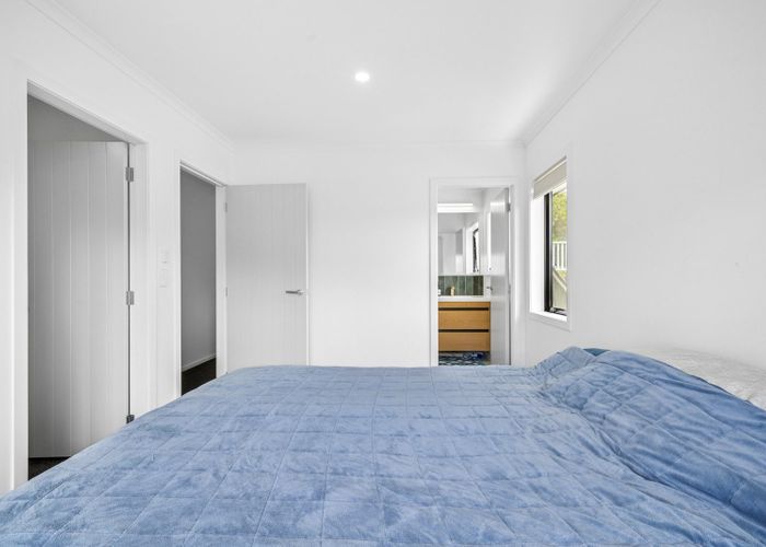  at 18A Lyndfield Lane, Newlands, Wellington, Wellington