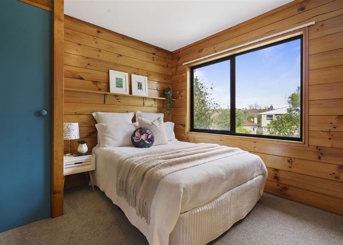  at 11A Sunhaven Drive, Glenfield, North Shore City, Auckland