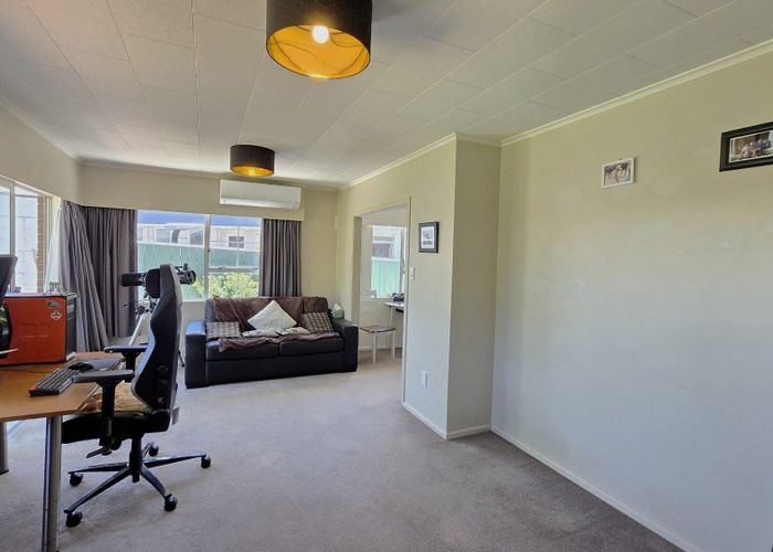  at 2/8 Islington Street, Trentham, Upper Hutt, Wellington