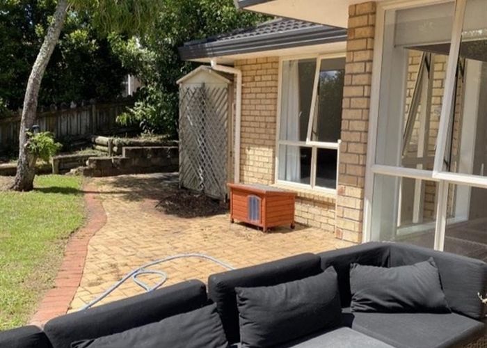  at 9 Burnside Court, Rosedale, North Shore City, Auckland