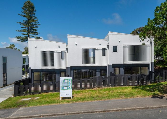  at 16-18 Handley Avenue, Narrow Neck, North Shore City, Auckland