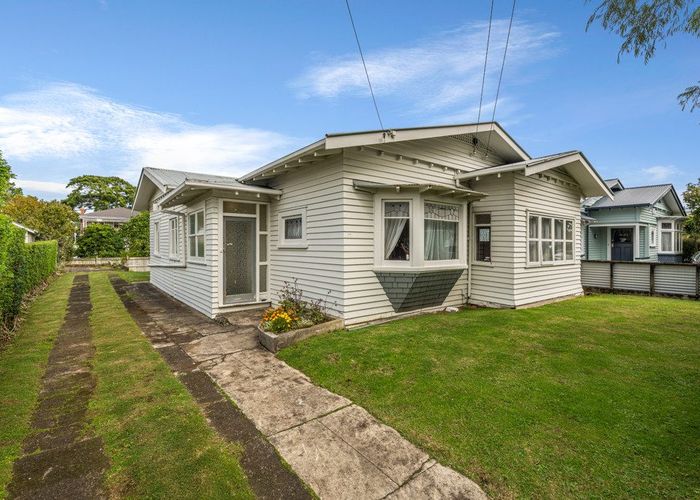  at 77 Halesowen Avenue, Mount Eden, Auckland City, Auckland