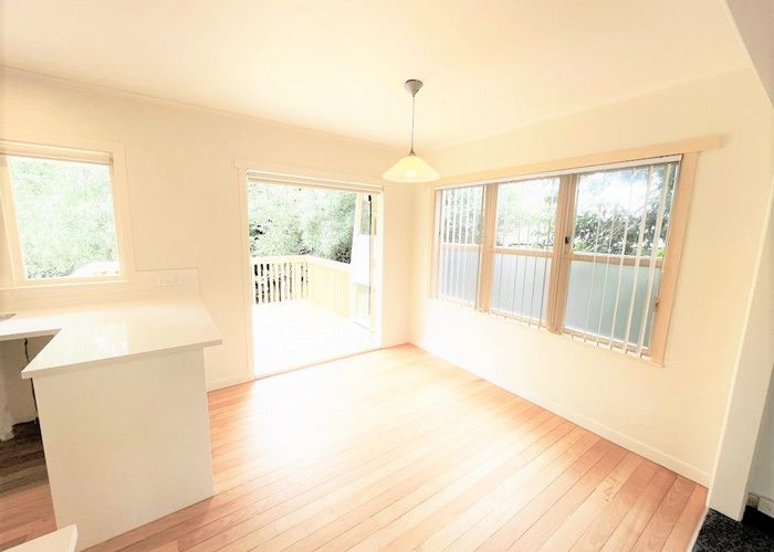  at 16 Andrew Road, Howick, Auckland