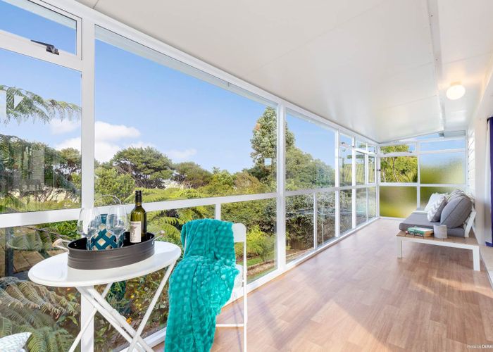  at 2/19 Darcy Place, Massey, Auckland