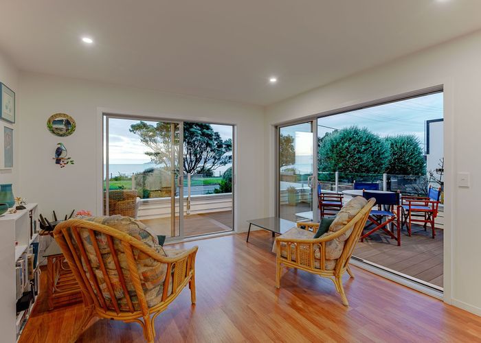  at 100 Marine Parade, Paraparaumu Beach, Kapiti Coast, Wellington