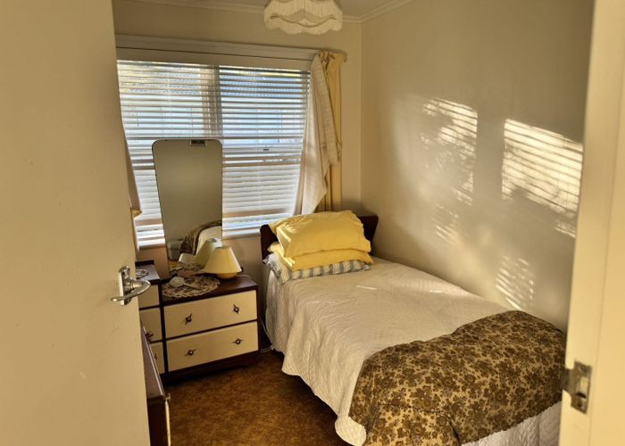  at 20 Sovereign Place, Glenfield, North Shore City, Auckland