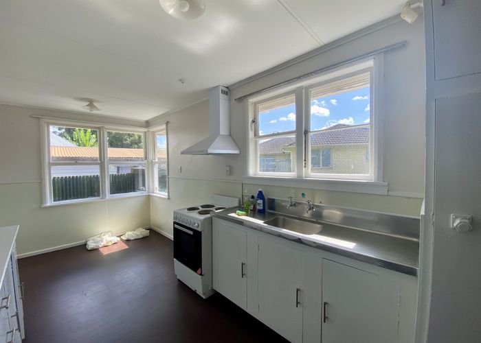  at 6a Kenney Crescent, Fairfield, Hamilton, Waikato