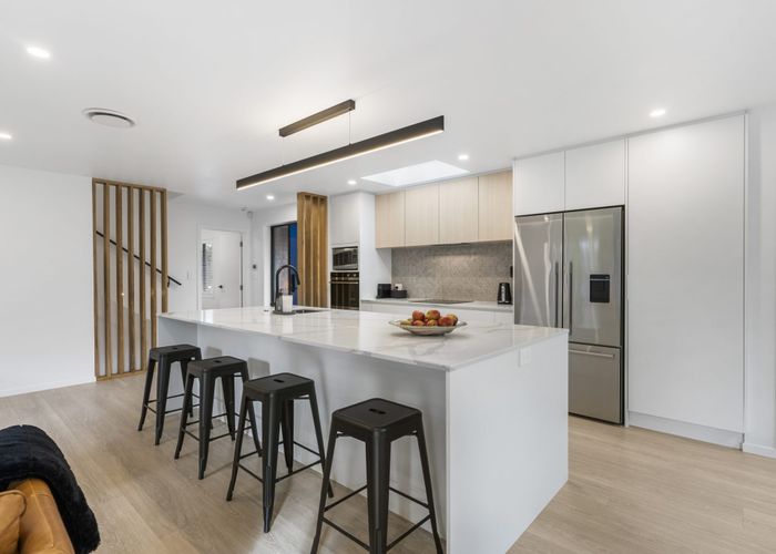  at 2/31 Torrance Street, Royal Oak, Auckland