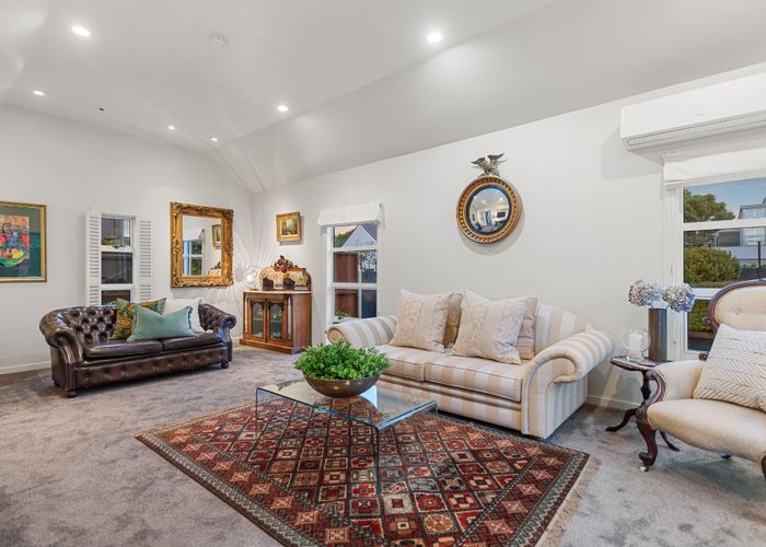  at 1/10 Naseby Street, Merivale, Christchurch City, Canterbury