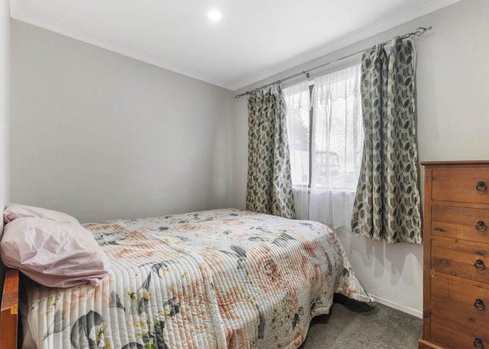  at 2/331 Weymouth Road, Weymouth, Manukau City, Auckland