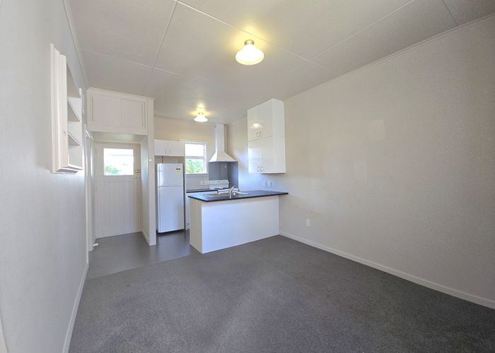  at 2/62 Nelson Street, Petone, Lower Hutt, Wellington