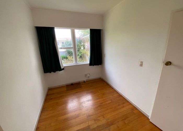  at 1/11 The Rosebowl, Sunnyhills, Manukau City, Auckland