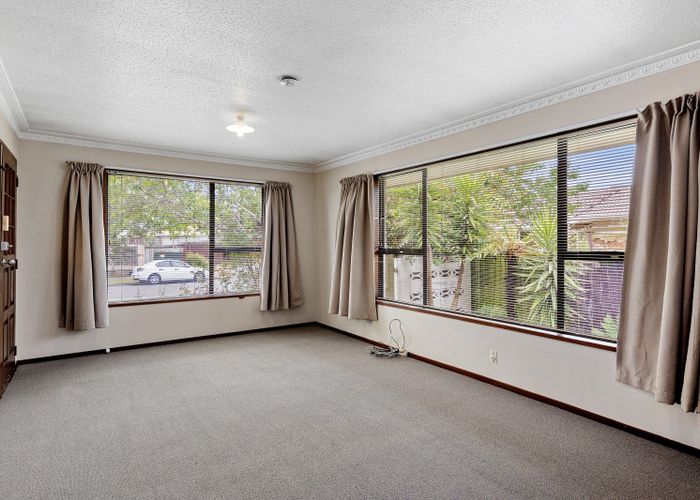  at 2/77 Glenmore Avenue, Casebrook, Christchurch City, Canterbury