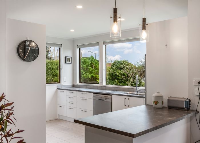  at 1 Kinnel Grove, Papakowhai, Porirua