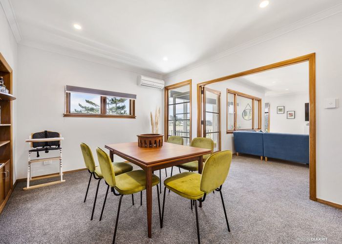  at 24 Miles Crescent, Newlands, Wellington
