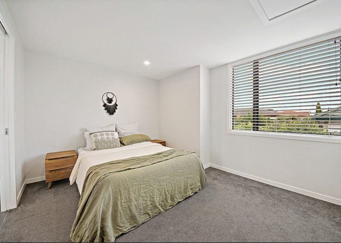 at 11/4163 Great North Road, Glen Eden, Waitakere City, Auckland