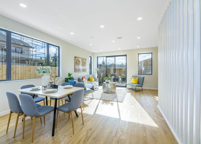  at 12 September Place, Forrest Hill, Auckland