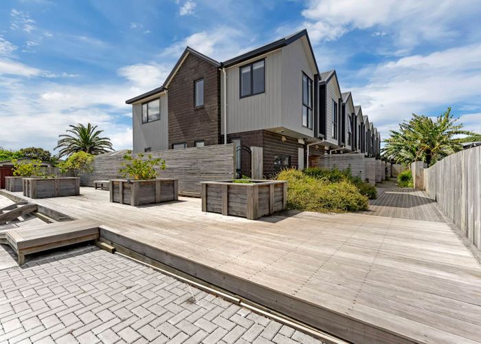  at 8/126 Canal Road, Avondale, Auckland City, Auckland