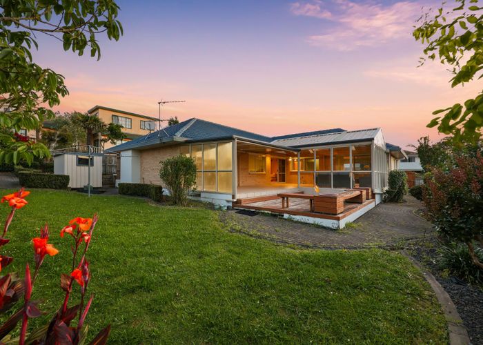  at 33 Wiltshire Place, Somerville, Manukau City, Auckland