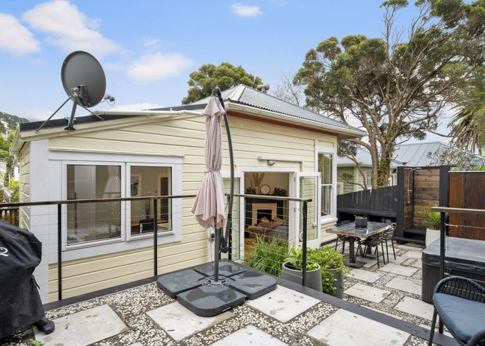  at 7 Manley Terrace, Newtown, Wellington