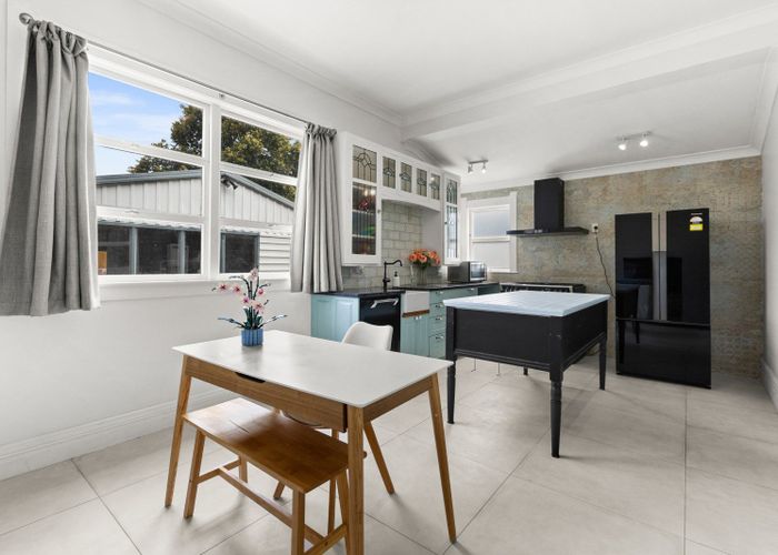  at 1200 Caroline Road, Mayfair, Hastings, Hawke's Bay