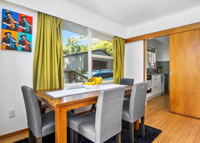  at 1/22 Weatherly Road, Torbay, Auckland