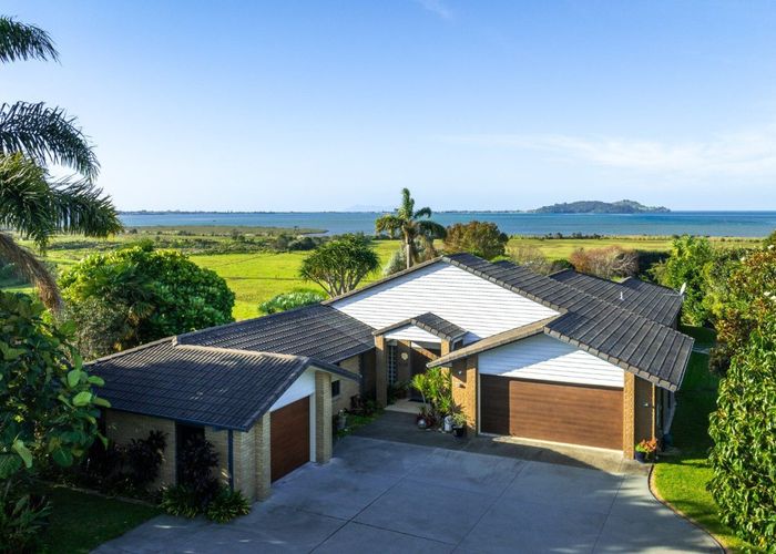  at 910 State Highway 2, Katikati