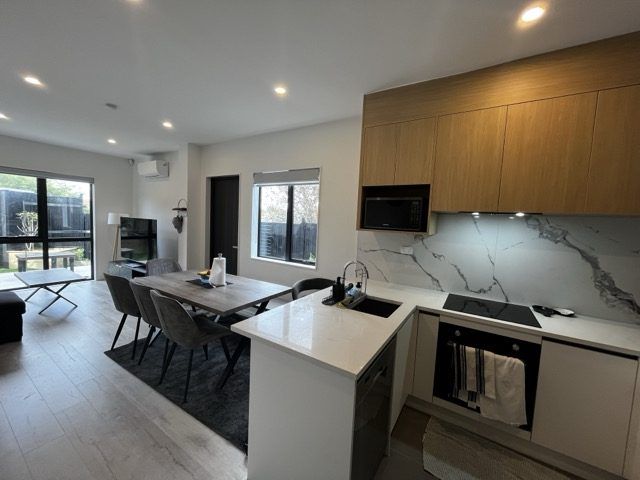  at 1/21 Newham Place, Henderson, Waitakere City, Auckland
