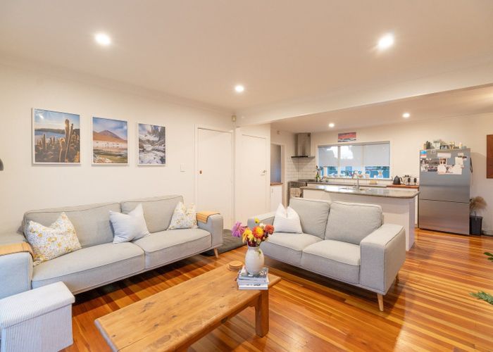  at 7 Nicholson Street, Mayfair, Hastings