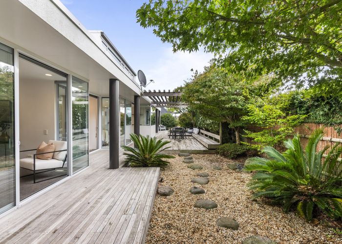 at 27 Edmund Street, Saint Heliers, Auckland