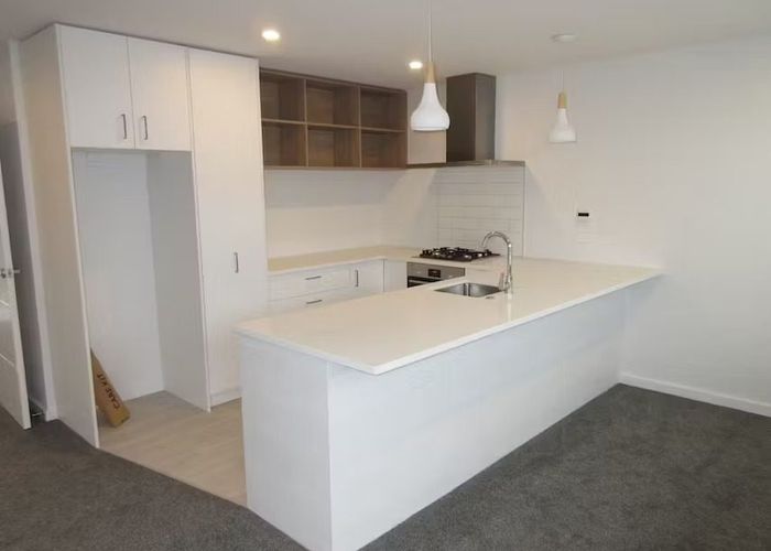  at 2 Parekareka Lane, Kenepuru, Porirua, Wellington